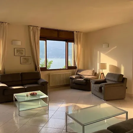 Casa Sull'acqua Apartament Colico